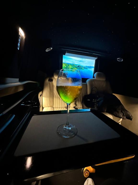 İana Vip Travel - İana VIP Transfer - İana VIP Taxi